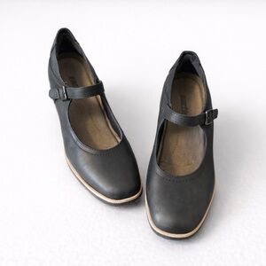 Women's Earth Black Mary Jane Shoes